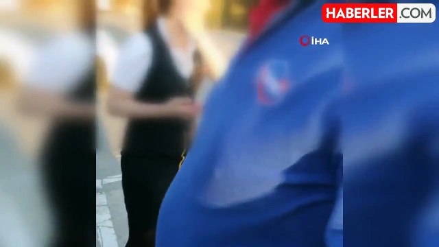 Güngören'den Sabiha Gökçen Havalimanı'na giden hostes ile taksi şoförü arasında ücret tartışması