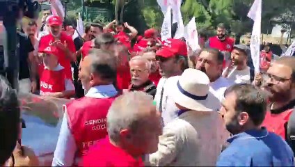 Polenez işçilerinin eylemine polisten biber gazlı müdahale