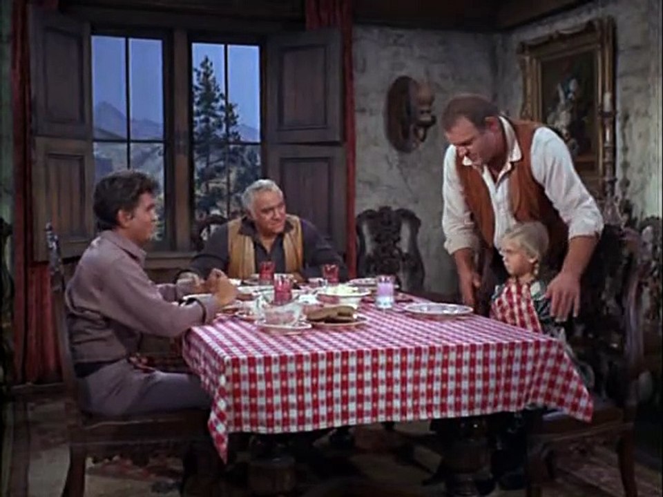 S07E07 - Lisas Puppe