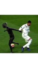 Dᴏɴ_ᴛ_Uɴᴅᴇʀᴇꜱᴛɪᴍᴀᴛᴇ_Rᴏɴᴀʟᴅᴏ_Cʀ7___Rᴏʙᴏᴛ_ᴠꜱ_Hᴜᴍᴀɴ_#shorts_#attitudestatus_#robot_#football_#cr7(720p)