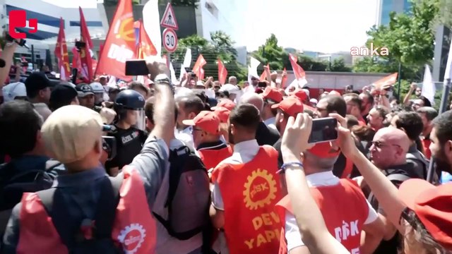 Polonez işçilerinin direnişi 28. günde devam ediyor: Polis biber gazıyla müdahale etti