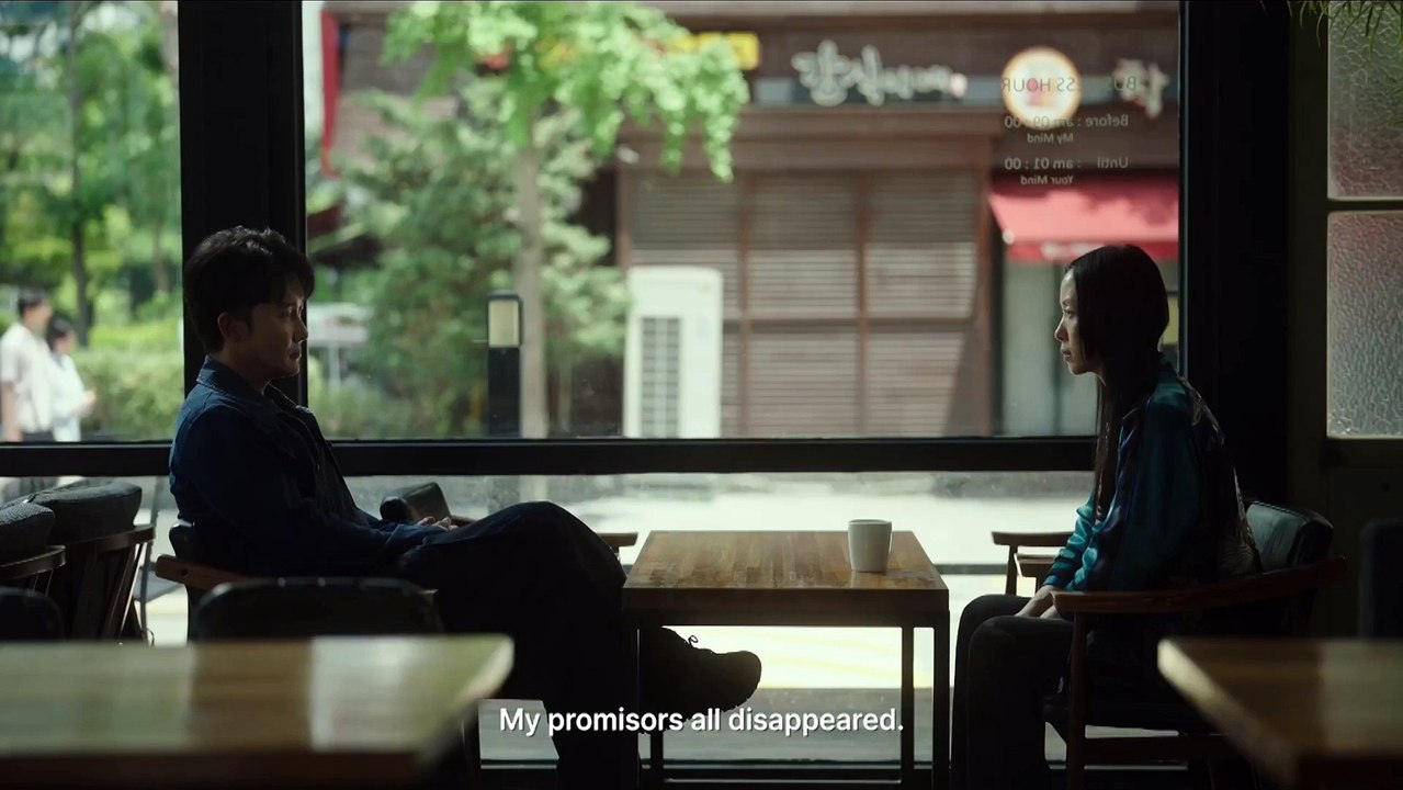 Revolver Trailer OmeU