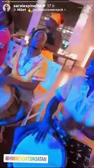 Saraí Espinal cautiva desde Roatán con un sexy traje de baño