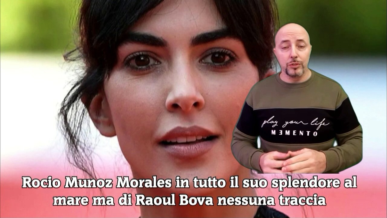 Rocio Munoz Morales in tutto il suo splendore al mare ma di Raoul Bova nessuna traccia