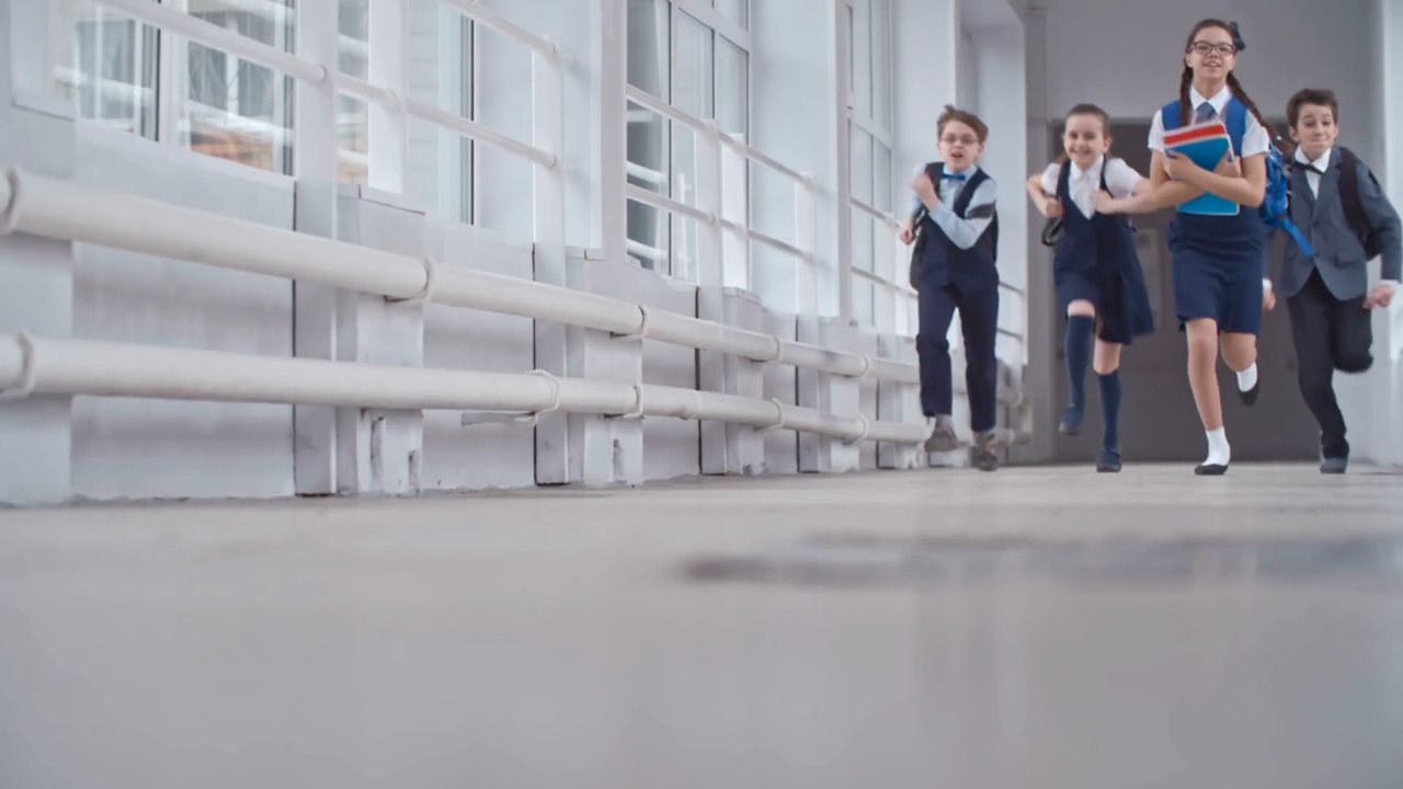 Leeds reflects on school uniform