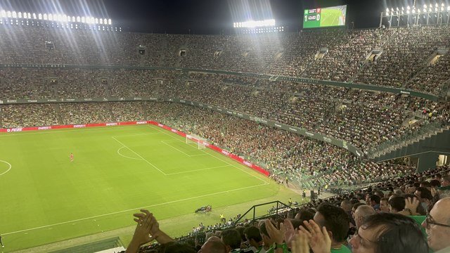 Así sonó el Himno de los Cantores de Hispalis