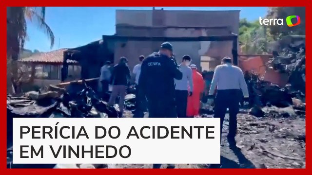 FAB começa a remover motores de aeronave da Voepass que caiu em Vinhedo; Cenipa faz perícia