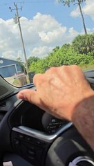 RENTA CASAS DE 4 CUARTOS 2 BANOS 2 GARAGES  TODOS CALIFICAN $2300 MENSUAL  SERGIO 239 440 4104