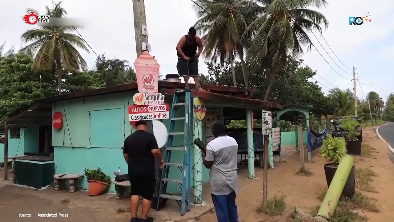 BADAI TROPIS ERNESTO MEMBIDIK PUERTO RICO
