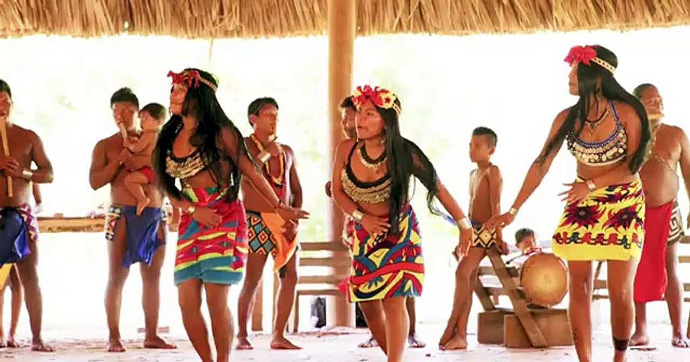women_of_tribe_performing_a_traditional_dance_Copyright_free_videos(360p)