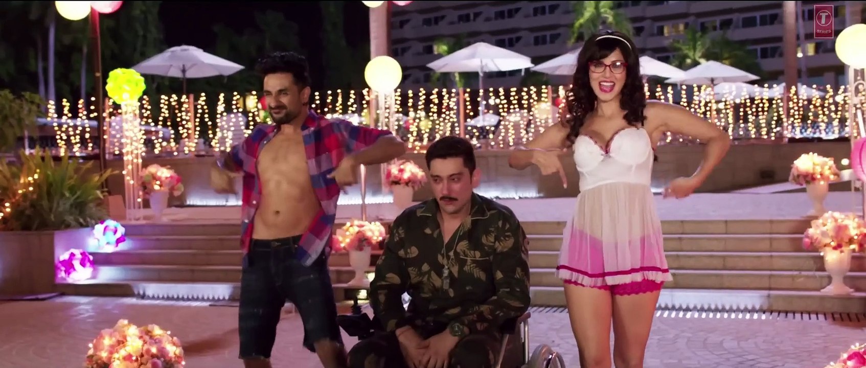 Dekhega_Raja_Trailer_FULL_VIDEO_SONG___Mastizaade___Sunny_Leone,_Tusshar_Kapoor,_Vir_Das___T-Series(1080p)