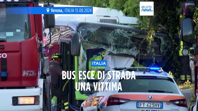 Verona, autobus esce di strada e si schianta: una vittima e sei feriti