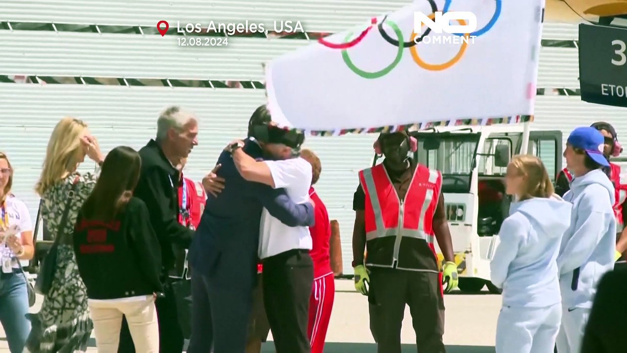 Aus Paris nach L.A.: Olympia-Flagge ist schon weitergereist