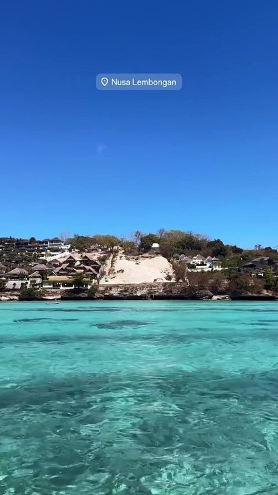 Les amoureux se sont également offerts une belle balade en pleine mer, dans une eau turquoise
