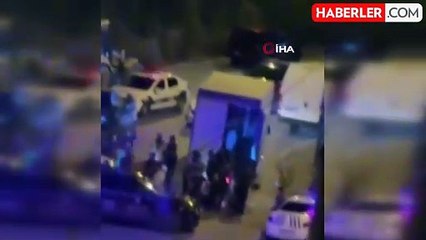 Arnavutköy'de evden eve nakliye kamyonunun içerisinde 19 kaçak göçmen yakalandı
