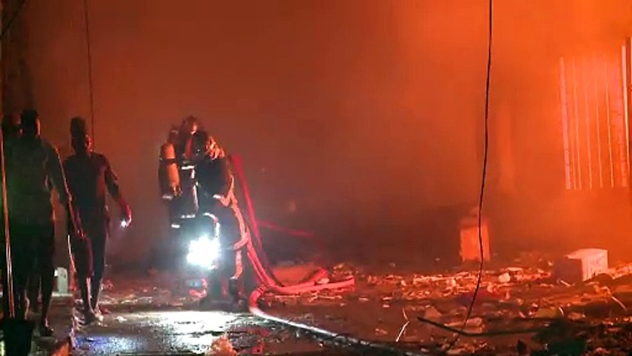Un incendie se déclare au black market d’Adjamé faisant plusieurs dégâts matériels