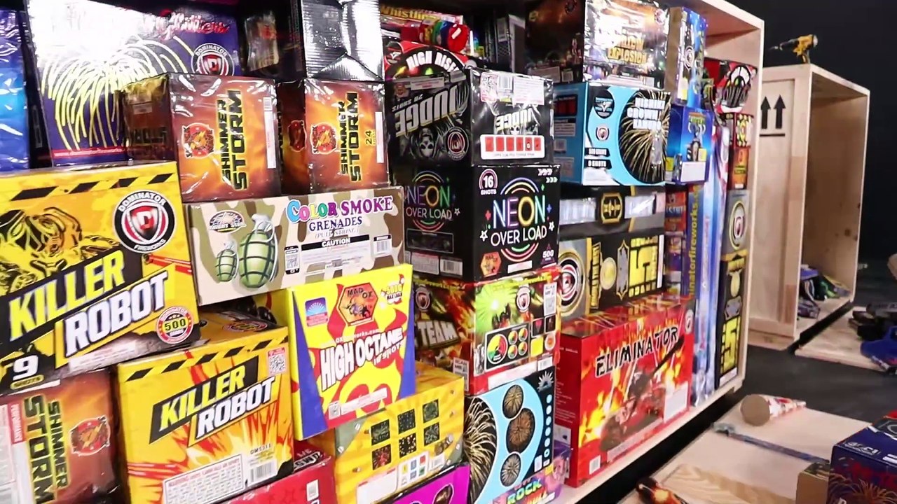 I Bought The World's Largest Mystery Box! ($500,000) #dailymotion #mrbeast #chillyaxz