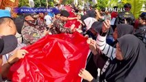 Rupa-rupa Wujud Semarak HUT-ke-79 RI, di Blora Warga Bersama Jahit dan Arak Bendera Raksasa