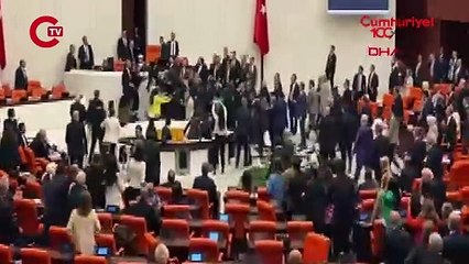 TBMM'de Can Atalay özel oturumu karıştı: AKP'lilerden tekme tokat saldırı