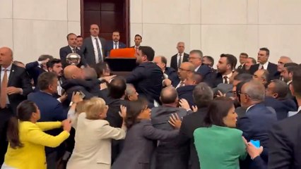 TBMM'deki yumruklu kavga kamerada