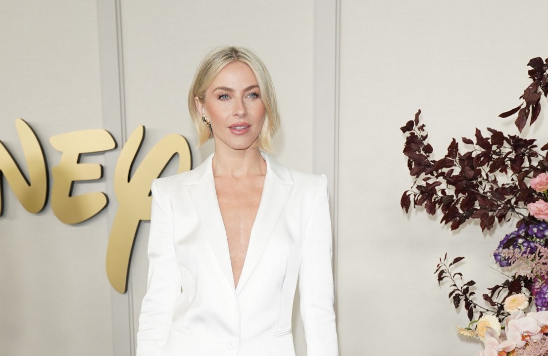 Julianne Hough: Sie wurde im Kleinkind-Alter missbraucht