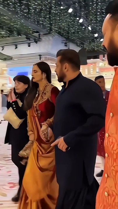 Salman Khan with Rekha..