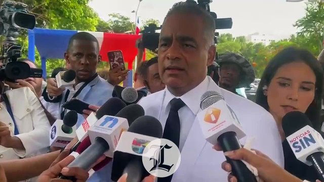 Joel Santos a su llegada a la Asamblea del Congreso Nacional
