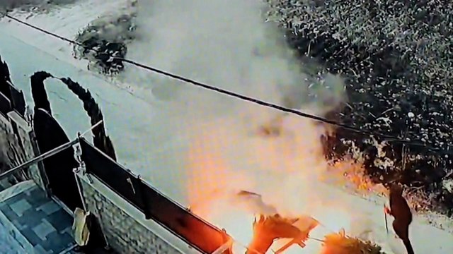 Cisjordanie : les images de vidéosurveillance de l'attaque d'un village par des colons juifs