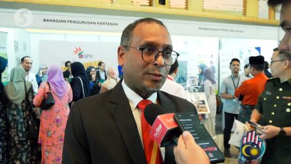 JPA's salary calculator draws large crowds of civil servants seeking details on pay raises