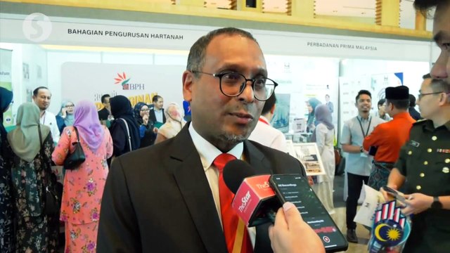 JPA's salary calculator draws large crowds of civil servants seeking details on pay raises