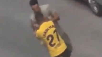 Papà Yamal accoltellato: spunta il video di un litigio seguito dall'arrivo della polizia