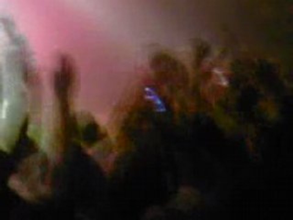 Sefyu-descend dans la foule