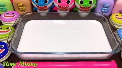 Baby shark slim mixing Random things into glossy slime....