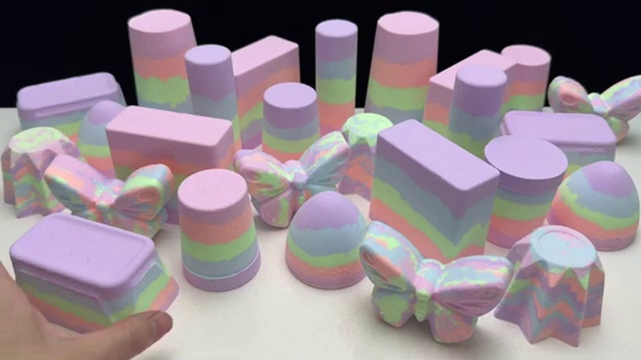 ASMR colourful baking soda