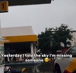 Yesterday I Told The Sky I M Missing Someone :( #HeartfeltLines