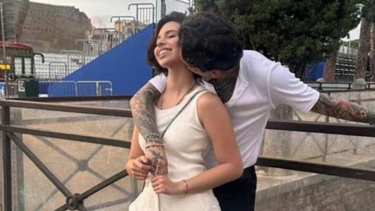 Ángela Aguilar presume cuerpazo en Instagram con diminuto bikini en medio de los rumores de un supuesto embarazo