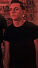 La meilleure coupe de cheveux de Hawk dans Cobra Kai 