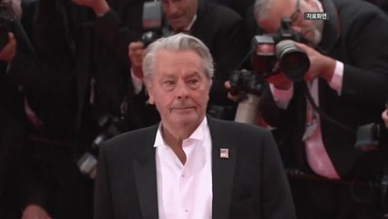 프랑스 유명 배우 알랭 들롱 88살 일기로 별세..."건강 악화" / YTN