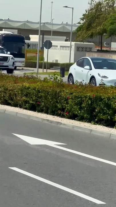 Beautiful Abu Dhabi Capital of the United Arab Emirates #beautiful #abudhabi #abudhabiloversvlog #unitedarabemirate #AbuDhabitravelvlog #UAEtravel