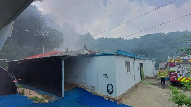 서산 주택 '담뱃불' 원인 추정 불...60대 병원 이송 / YTN