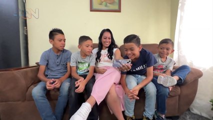 mqn-Ella es el ángel que dio a cuatro niños la oportunidad de un segundo hogar-160824