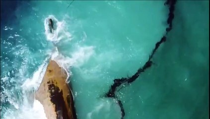 WEATHER IMPEDES REFLOATING THE GULFSTREAM