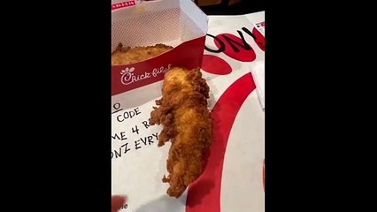 Un chicken wing très bizarre... ahaha