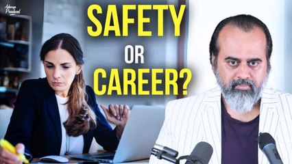 Safety or Career? The Dilemma Faced by Working Women || Acharya Prashant, at AIIMS Nagpur (2022)