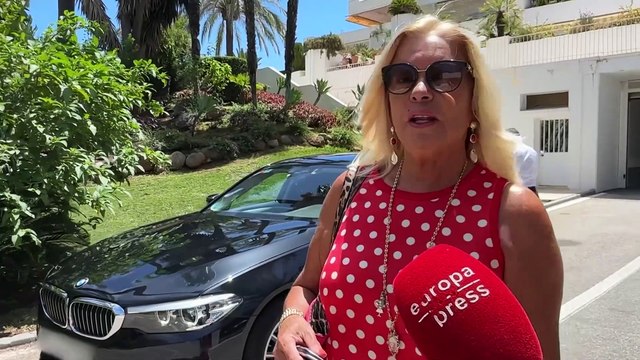 Ángel Cristo se muestra despreocupado ante la guerra familiar con Bárbara Rey y Sofía Cristo