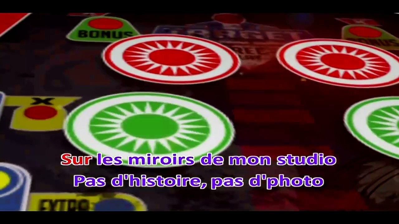 CORYNNE CHARBY "BOULE DE FLIPPER"