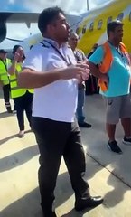 Piloto morto em tragédia 'confrontou' passageiros antes de voo