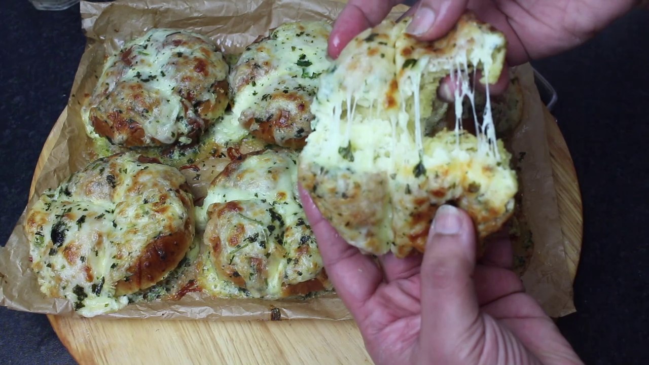 Korean Garlic Bread: A Flavor Adventure You Can’t Miss! | Urdu Recipe