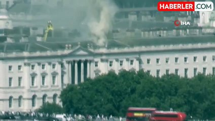 Londra'nın tarihi yapısında yangın