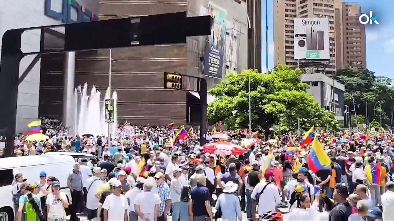 Cientos de miles de venezolanos desafían a la dictadura y se manifiestan en las calles de todo el país